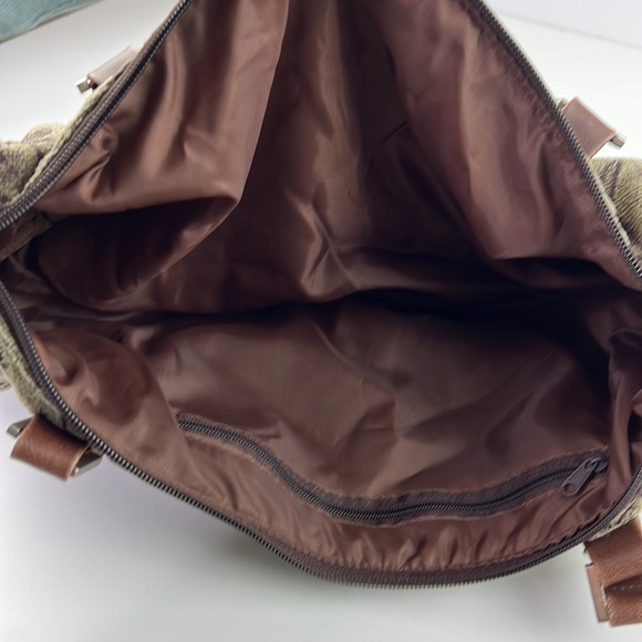 Gorgeous Beaded Taupe Tapestry Carpet Hand Bag - Picture 7 of 8